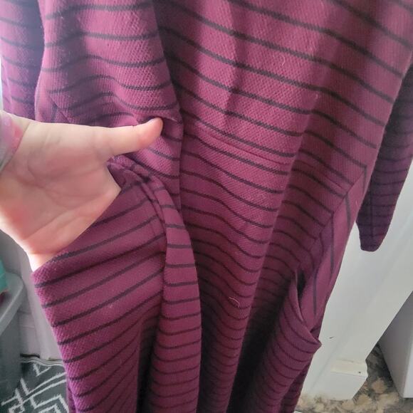 Lane Bryant purple midi dress, Size 18 / 20, black stripes, pockets, 3/4 sleeve - Picture 3 of 4